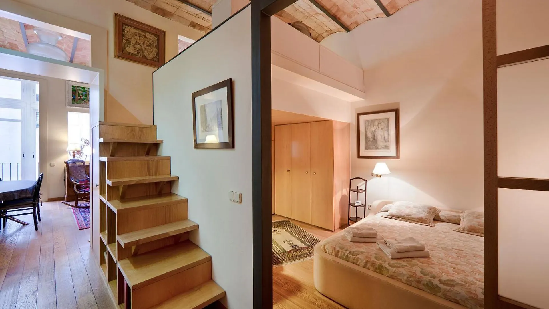 Habitat Apartments La Boheme Барселона